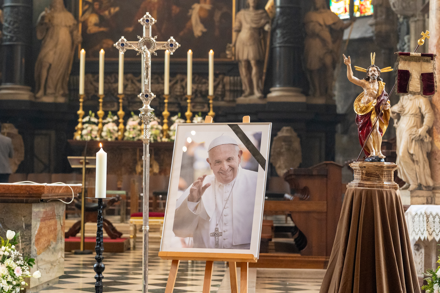 Katholische Laien: Franziskus war 'Segen für Kirche und Welt' / Erzdiözese Wien / Schönlaub, Stephan Schönlaub Katholische Laien: Franziskus war 'Segen für Kirche und Welt'